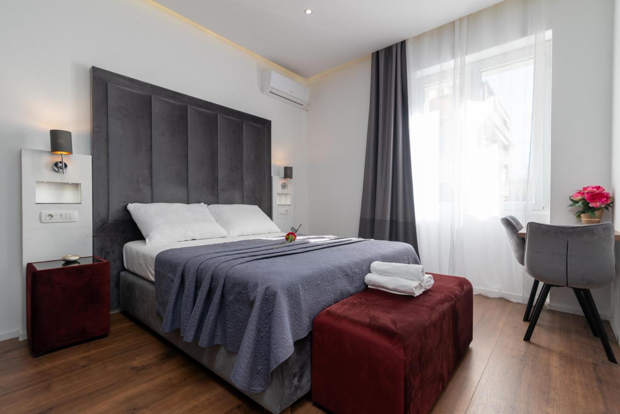 Antares Luxury Rooms 2 Split Exterior photo